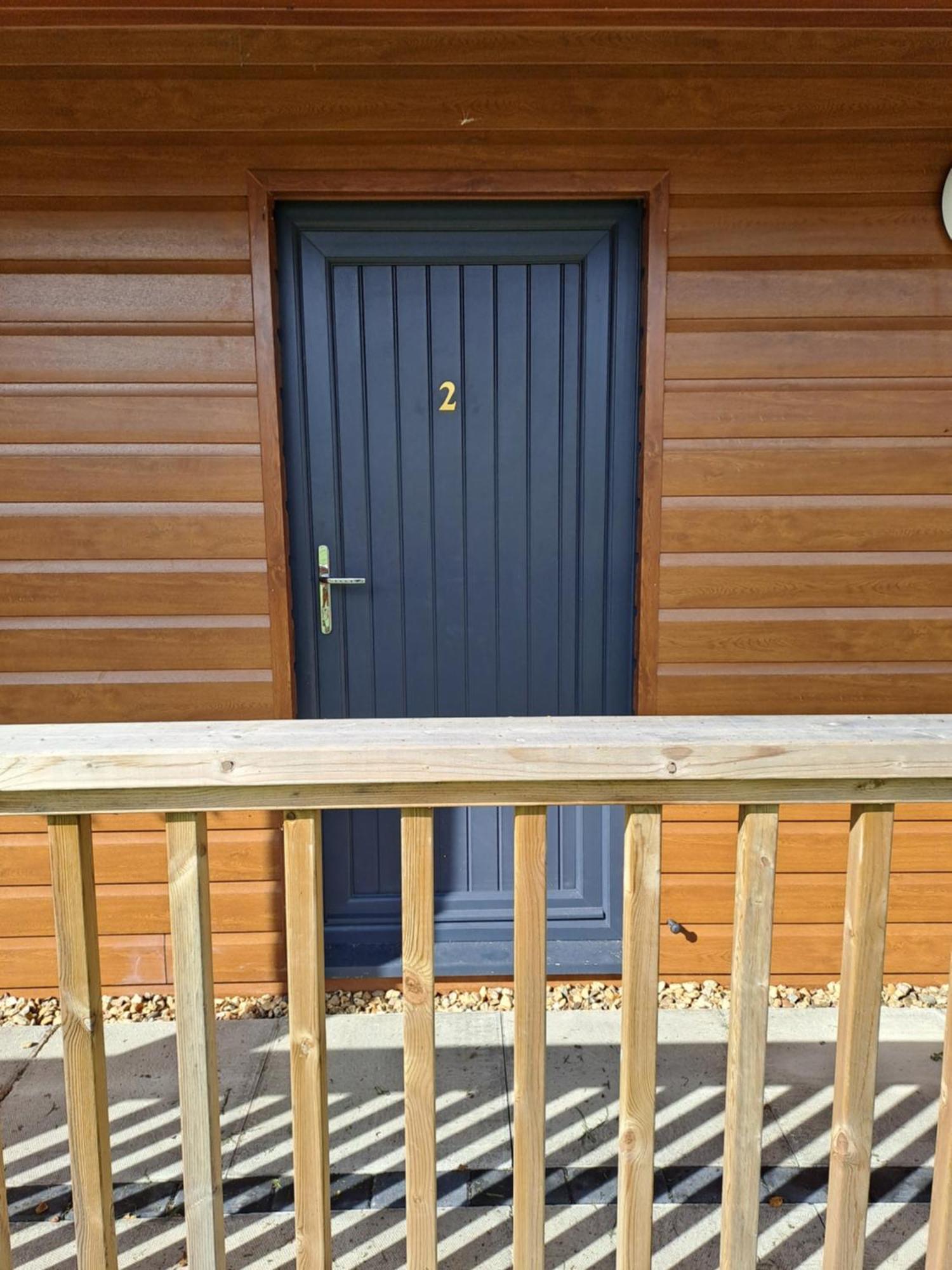 Celtic Minor Stables Hotel Суонзи Стая снимка