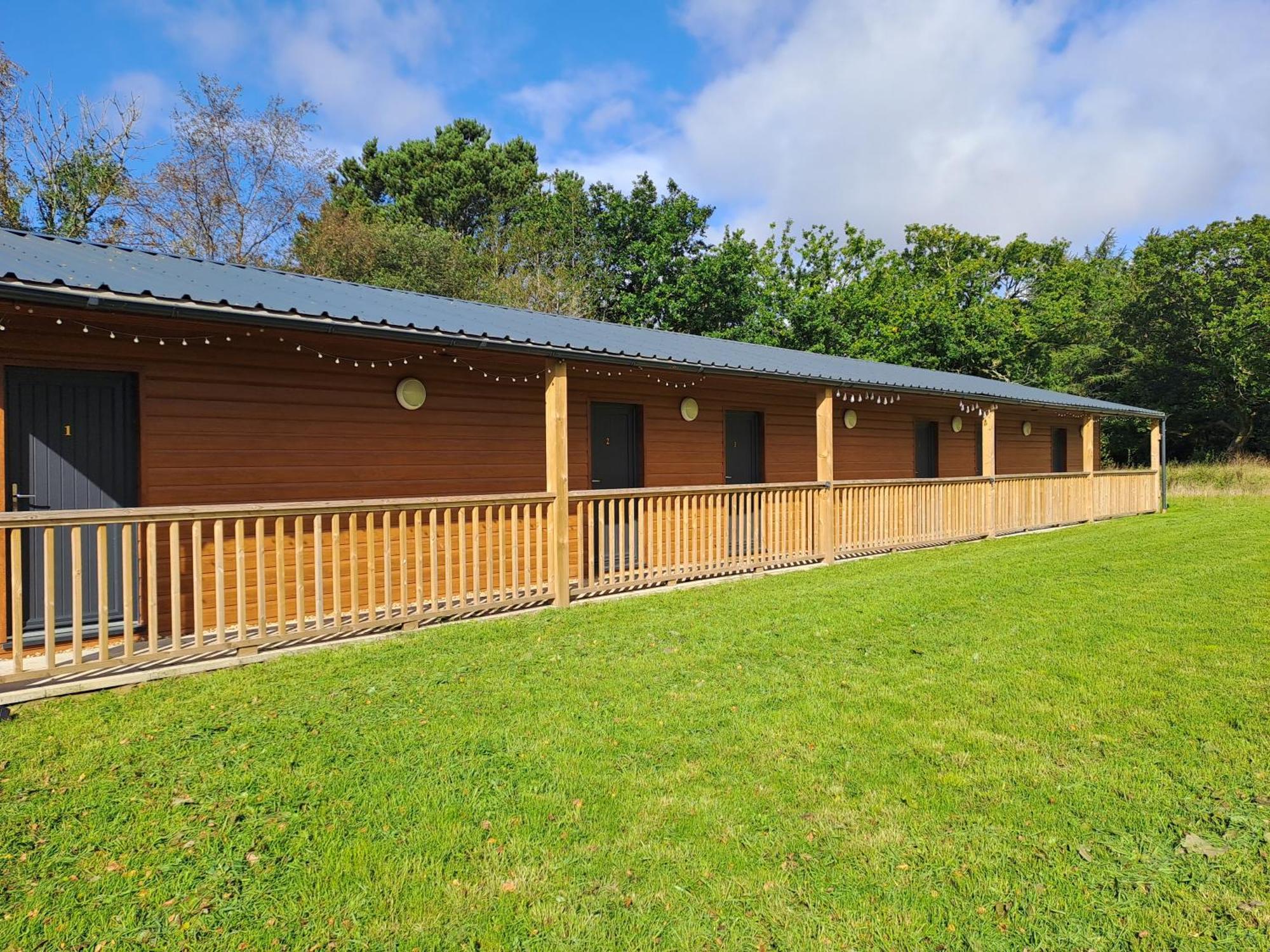 Celtic Minor Stables Hotel Суонзи Екстериор снимка